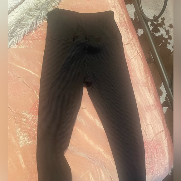 Carbon38 Ribbed size small black leggings - Picture 4 of 6